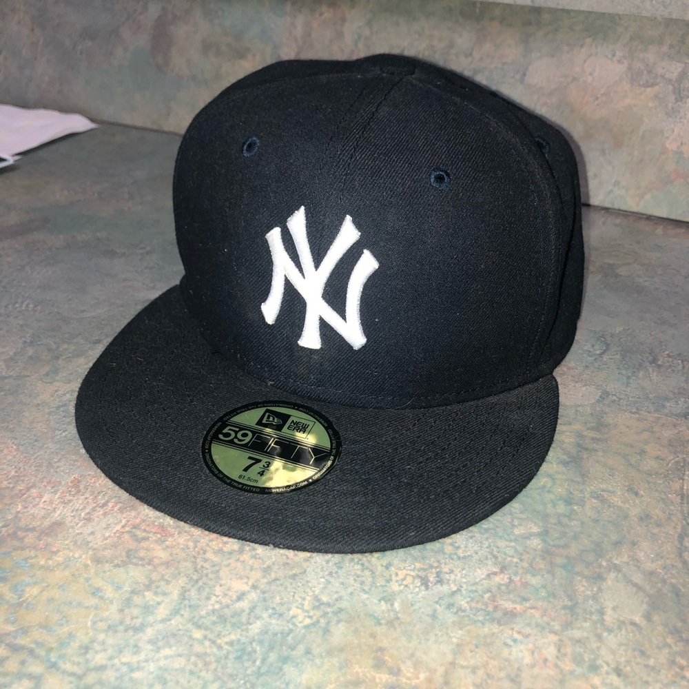 New York Yankees flat rim hat